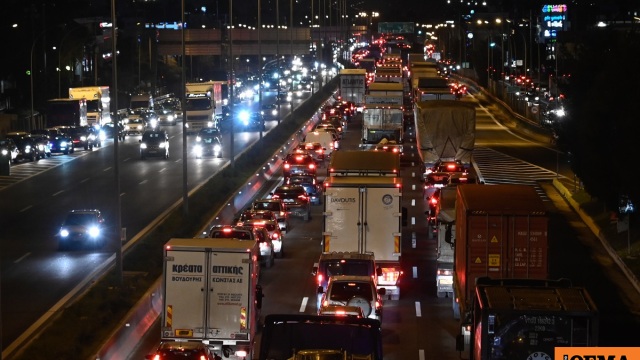 Τροχαίο ατύχημα στον Κηφισό – Κίνηση στο ύψος της γέφυρας Αγίων Αναργύρων στο ρεύμα προς Λαμία