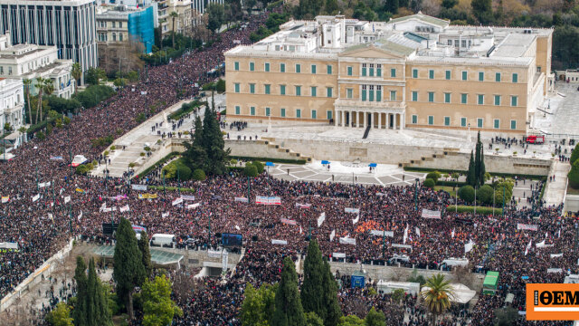 Μεγάλες συγκεντρώσεις σε Αθήνα και Θεσσαλονίκη για τα Τέμπη